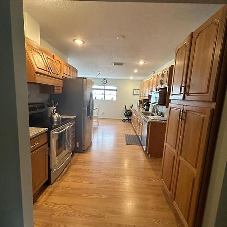 Delightful 3 Bdrm Home, Mins To Clearwater Beach Екстериор снимка