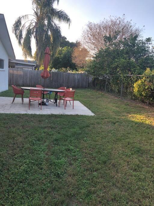 Delightful 3 Bdrm Home, Mins To Clearwater Beach Екстериор снимка